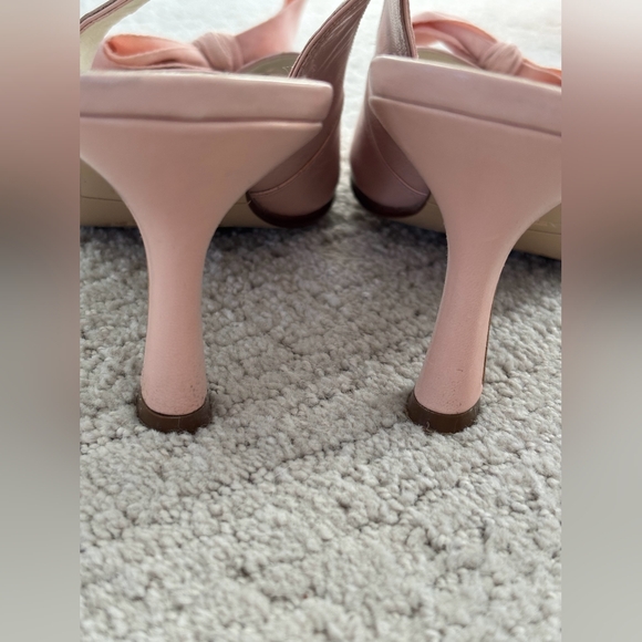Pink Aerosoles Heels With Bows - Picture 3 of 7